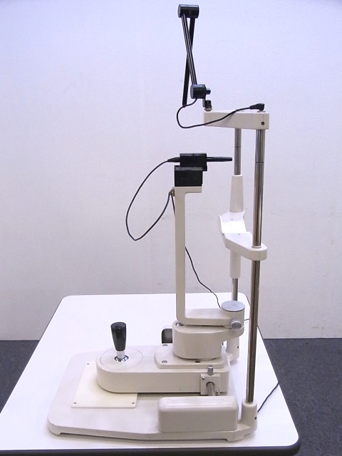 眼軸長・角膜厚測定装置